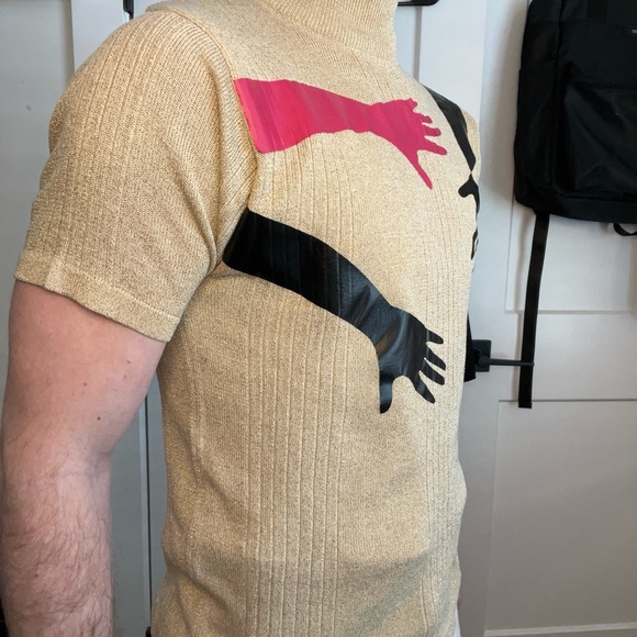 Golden shimmery top with Yonce inspired design - Picture 4 of 13